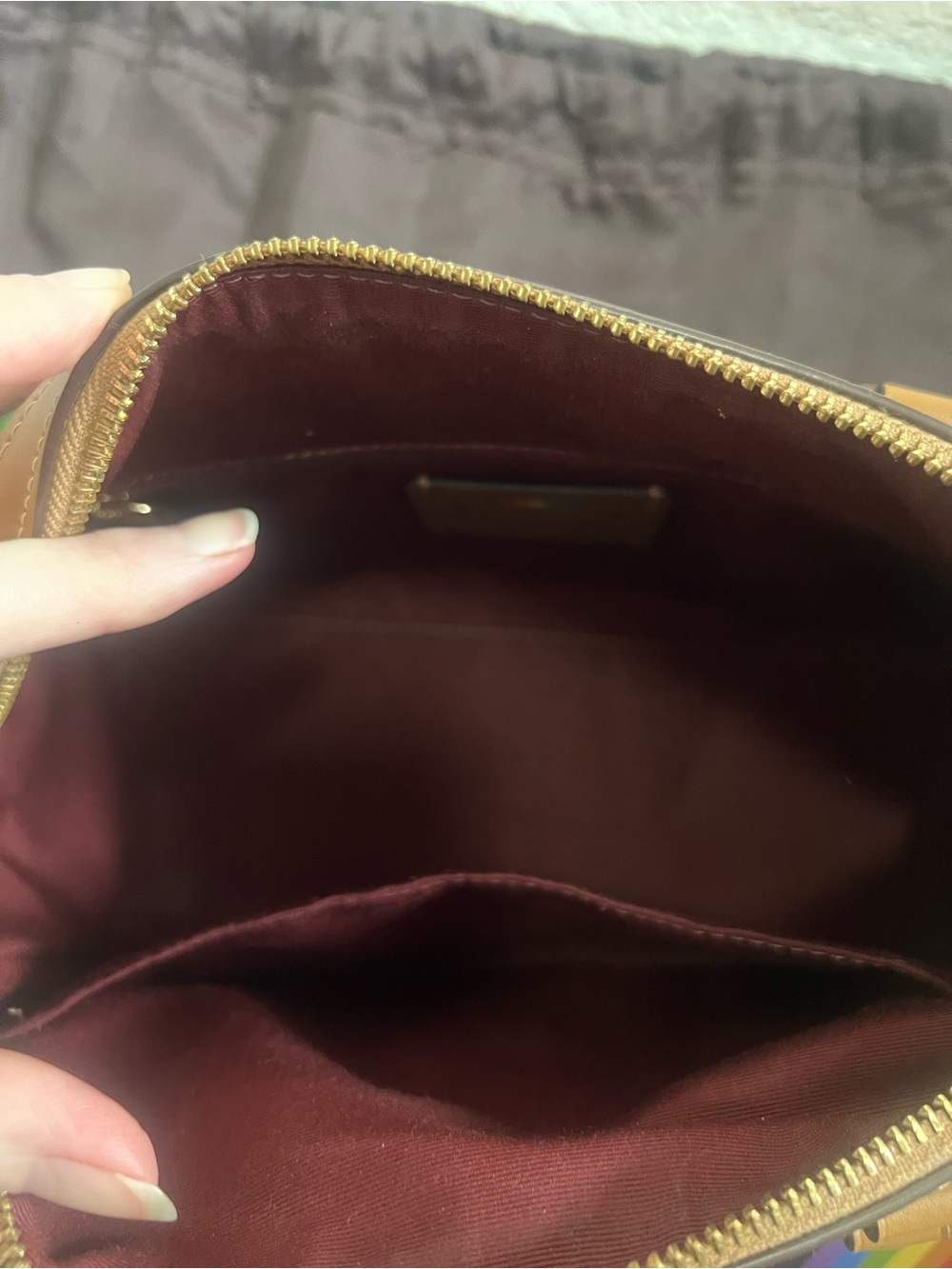 Coach Rainbow Logo Leather Rowan Purse - Picture 4 of 10